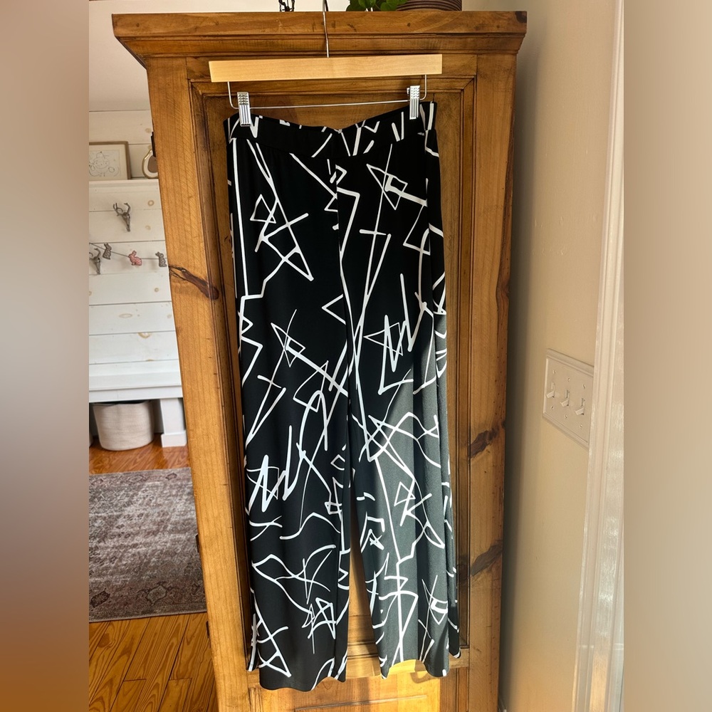 Style & Co Black and White Abstract Print Pants Medium